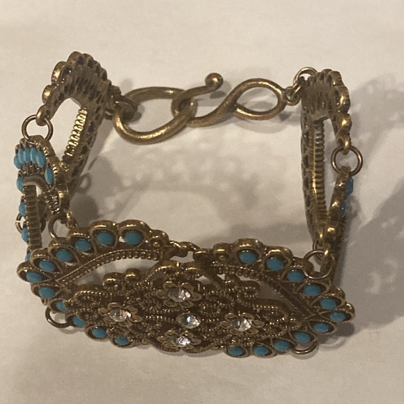 NWOT - Turkish Style Brassy Filigree Heart Design Turquoise & Crystal Bracelet - Picture 2 of 14